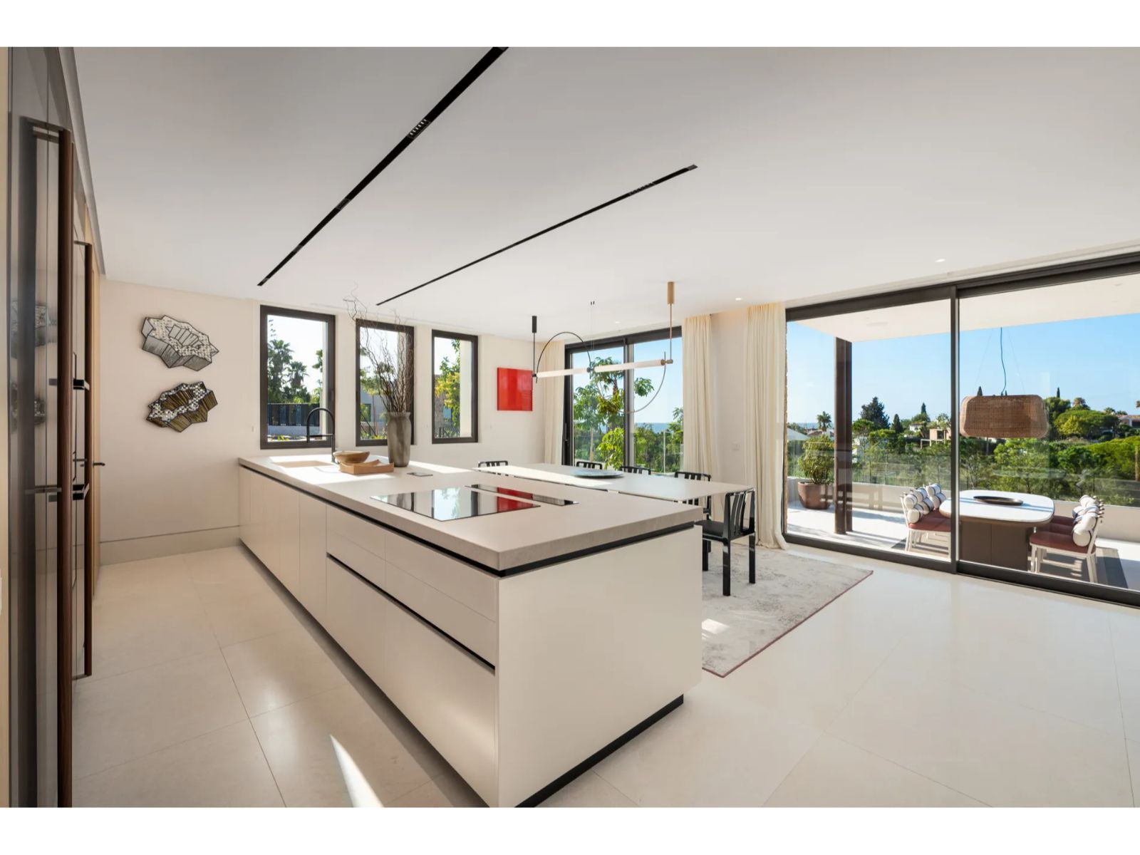 08 modern kitchen with pool view